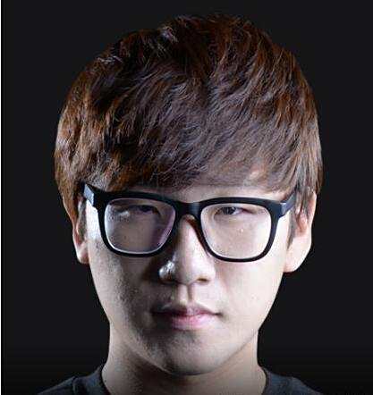 謙虛或對手 謙虛或對手